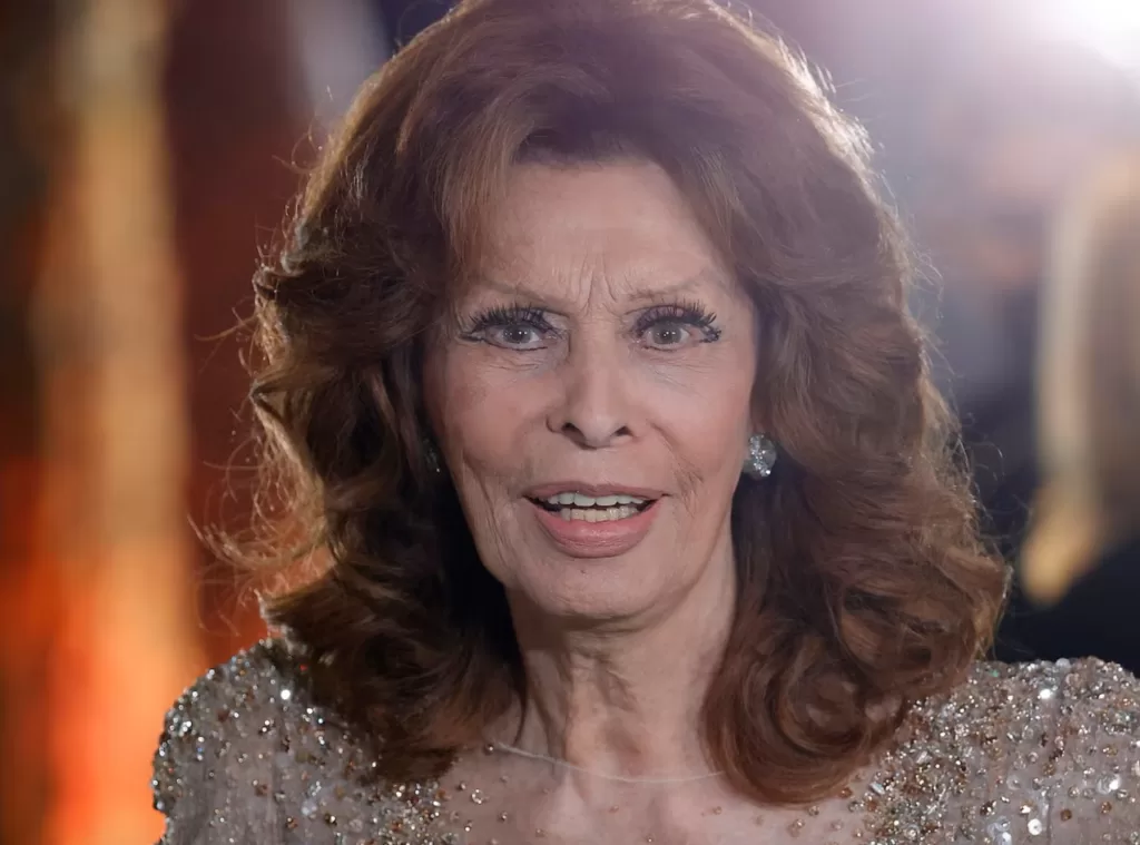 Sophia Loren, 89, undergoes emergency surgery after bad fall at Swiss home