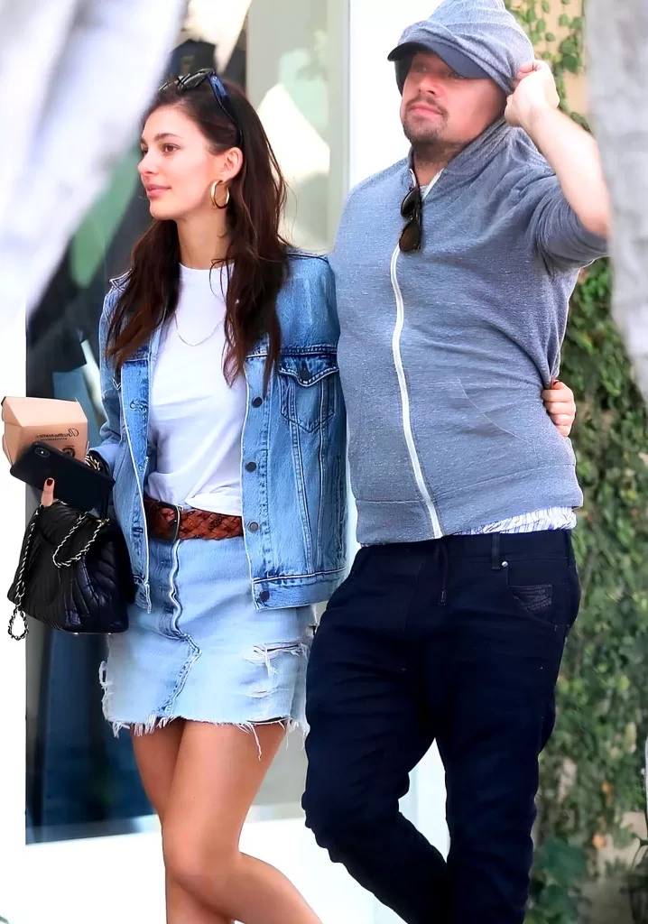 Leonardo DiCaprio, 49 with a net worth of $300M claims to only date people under 25 years old and his most recent girlfriend is a 19 year old model.…