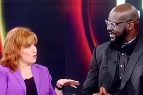 Shaquille O’Neal Apologies to Joy Behar After She Addresses ‘Big Rumor’ That He Banned Her from His Restaurant