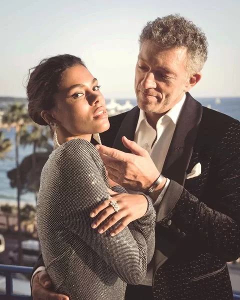 «First revealed the baby’s face!» This is what a beauty Vincent Cassel’s and Tina Kunakey’s daughter has become