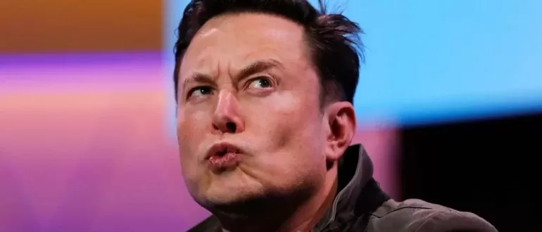 Elon Musk, the billionaire, is preventing the kids from seeing their great-grandmother, who is terminally sick