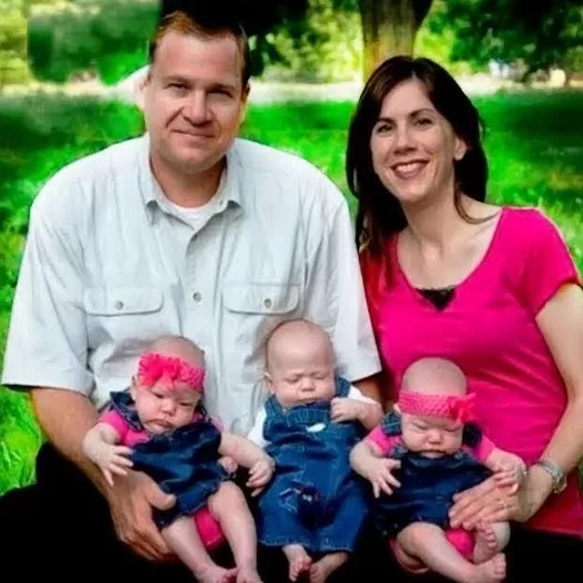 Couple adopts triplets, 1 week later mom’s pregnant with twins – then doctors drop third bombshell.