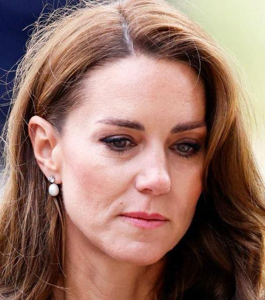 PRINCE WILLIAM IS WITH HIS WIFE AT THE HOSPITAL, BUT MIDDLETON DID NOT SAW HER CHILDREN YET