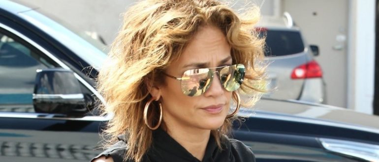 What’s wrong with her?Jennifer Lopez lost her cool in public, leaving her fans disappointed.